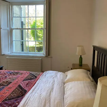 Family In The Heart Of * Dublin