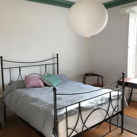 Family In The Heart Of Szálloda *