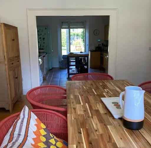 Family In The Heart Of * Dublin