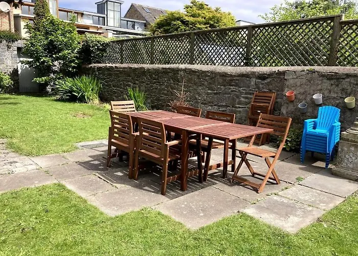 Family In The Heart Of Dublin