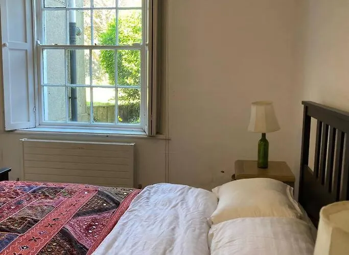 Family In The Heart Of * Dublin