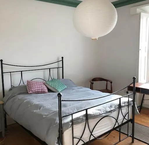 Family In The Heart Of Hotel *