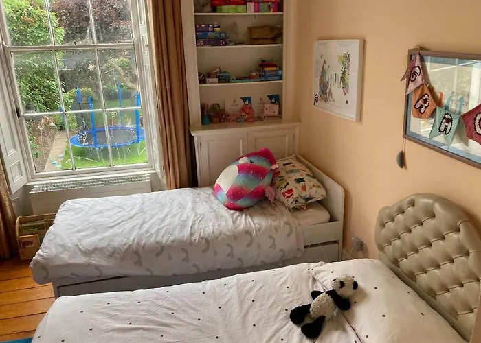 Family In The Heart Of * Dublin